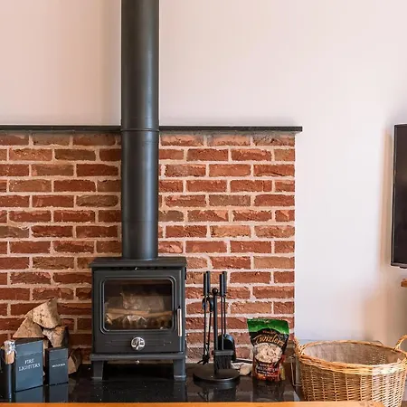 Brecks Farm - Cow Kennels