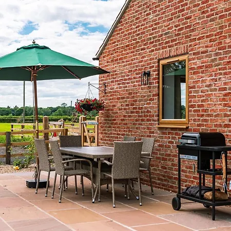 Brecks Farm - Cow Kennels Holiday home