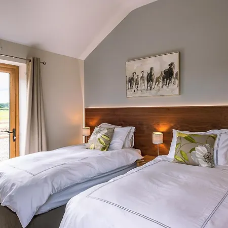 Brecks Farm - Cow Kennels York